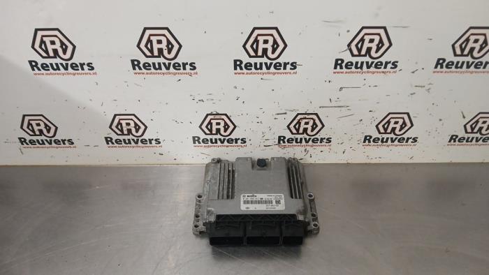 Used Engine management computer Renault Captur I (2R) 1.5 Energy dCi 90 FAP Price € 100,00 Margin scheme offered by Autorecycling Reuvers B.V.
