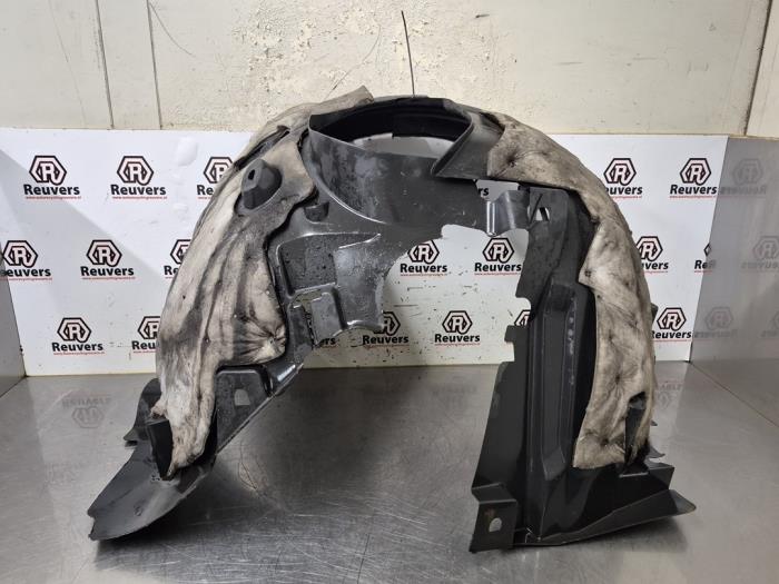 Używane Nadkole Renault Captur I (2R) 1.5 Energy dCi 90 FAP Cena € 50,00 Procedura marży oferowane przez Autorecycling Reuvers B.V.