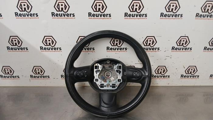 Begagnade Ratt Mini Clubvan 1.6 16V One Pris € 75,00 Marginaltabell erbjuds av Autorecycling Reuvers B.V.