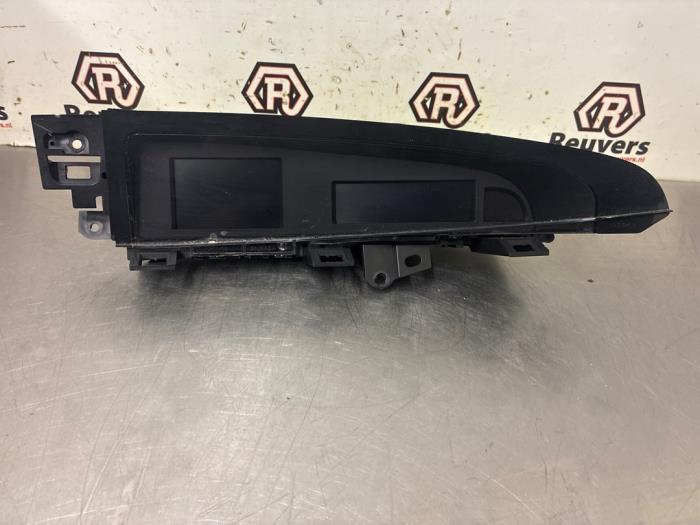 Begagnade Innerdisplay Mazda 3 Sport (BL14/BLA4/BLB4) 1.6i MZR 16V Pris € 35,00 Marginaltabell erbjuds av Autorecycling Reuvers B.V.