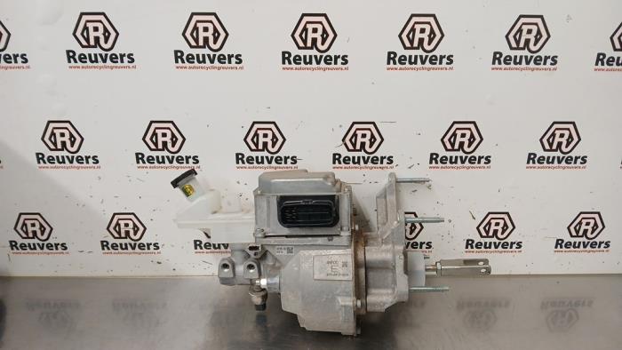 Begagnade Bromsservo Nissan Leaf (ZE0) Leaf Pris € 225,00 Marginaltabell erbjuds av Autorecycling Reuvers B.V.