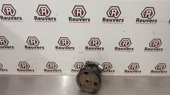 Usagé Pompe direction assistée Dodge Journey 2.7 V6 R/T 24V FFV Prix € 60,00 Règlement à la marge proposé par Autorecycling Reuvers B.V.