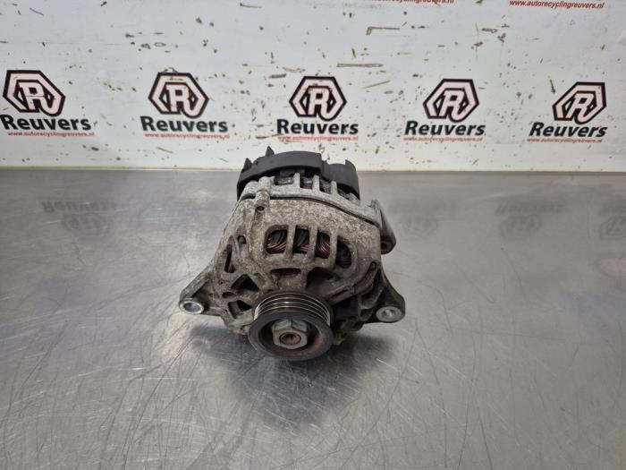 Usagé Dynamo Nissan Micra (K12) 1.4 16V Prix € 30,00 Règlement à la marge proposé par Autorecycling Reuvers B.V.