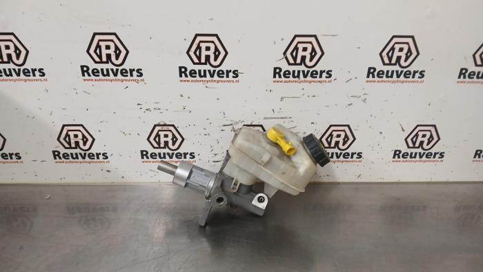 Gebrauchte Hauptbremszylinder Opel Astra J Sports Tourer (PD8/PE8/PF8) 1.4 Turbo 16V Preis € 30,00 Margenregelung angeboten von Autorecycling Reuvers B.V.
