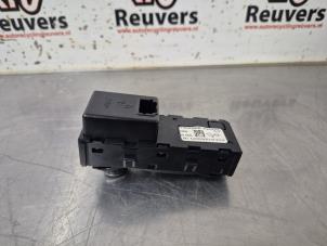 On-board computer controller from a Renault Zoé (AG) 46kW 2013
