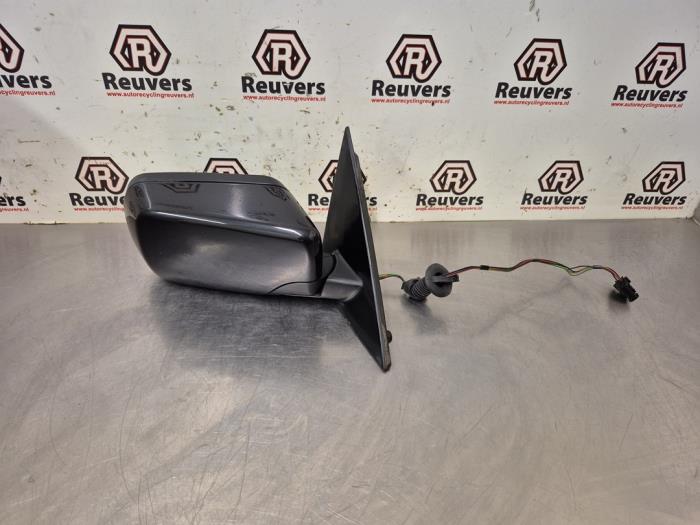 Usados Retrovisor externo derecha BMW 5 serie (E39) 523i 24V Precio € 25,00 Norma de margen ofrecido por Autorecycling Reuvers B.V.
