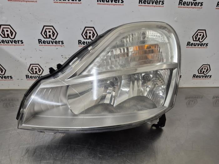 Używane Reflektor lewy Renault Modus/Grand Modus (JP) 1.2 16V TCE 100 Cena € 60,00 Procedura marży oferowane przez Autorecycling Reuvers B.V.