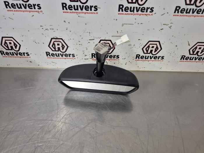 Używane Lusterko wewnetrzne Mercedes B Electric Drive (W242) B-250 e Cena € 25,00 Procedura marży oferowane przez Autorecycling Reuvers B.V.