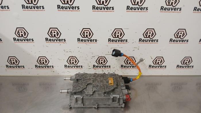 Używane DC/CD konwertor Mercedes B Electric Drive (W242) B-250 e Cena € 175,00 Procedura marży oferowane przez Autorecycling Reuvers B.V.