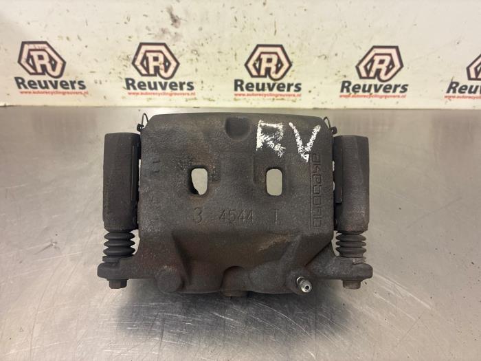 Gebrauchte Bremszange rechts vorne Infiniti Q50 (V37) 3.5 V6 24V 50 Hybrid AWD Preis € 25,00 Margenregelung angeboten von Autorecycling Reuvers B.V.