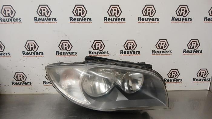 Używane Reflektor prawy BMW 1 serie (E87/87N) 116i 1.6 16V Cena € 60,00 Procedura marży oferowane przez Autorecycling Reuvers B.V.