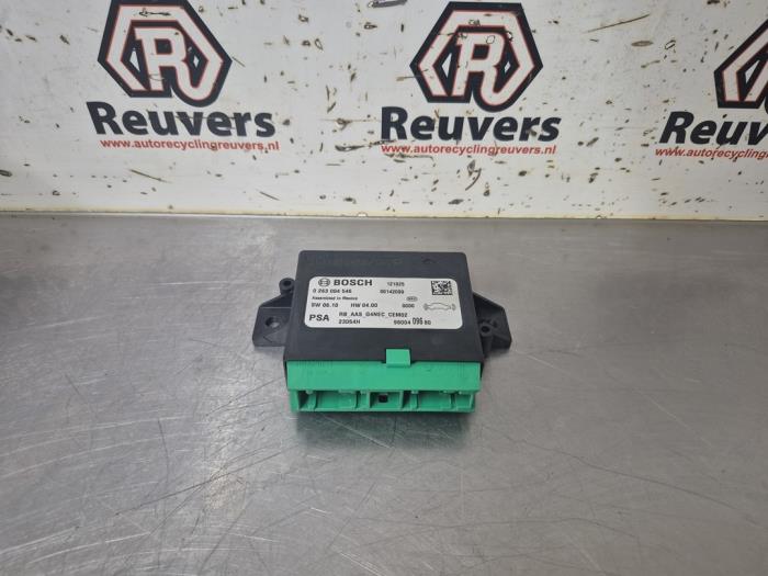 Begagnade PDC-modul Peugeot 508 SW (8E/8U) 1.6 THP 16V Pris € 30,00 Marginaltabell erbjuds av Autorecycling Reuvers B.V.