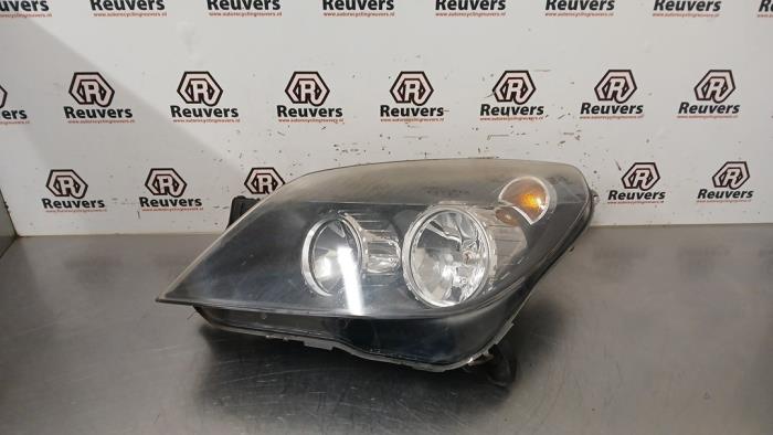 Gebrauchte Scheinwerfer links Opel Astra H GTC (L08) 1.4 16V Twinport Preis € 35,00 Margenregelung angeboten von Autorecycling Reuvers B.V.