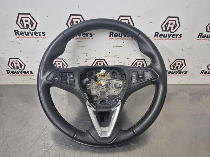 Używane Kierownica Opel Astra K Sports Tourer 1.6 CDTI 110 16V Cena € 75,00 Procedura marży oferowane przez Autorecycling Reuvers B.V.