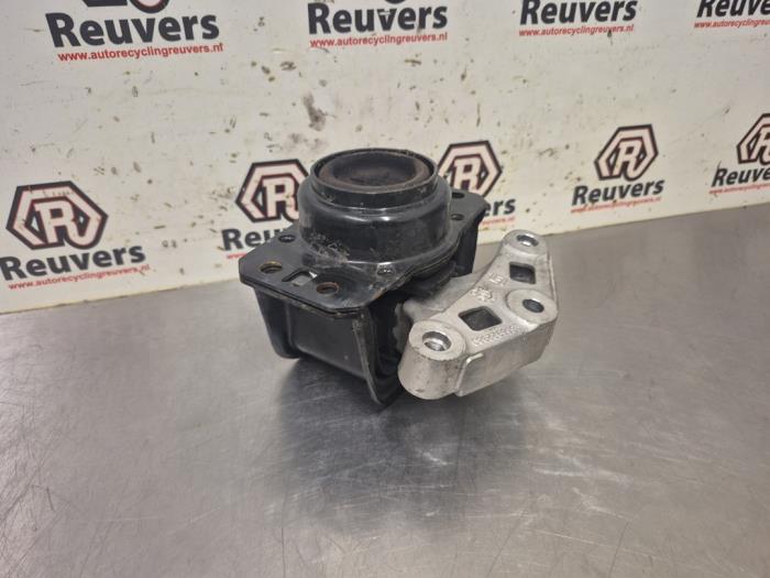 Gebrauchte Motorlager Peugeot 3008 I (0U/HU) 1.6 VTI 16V Preis € 25,00 Margenregelung angeboten von Autorecycling Reuvers B.V.
