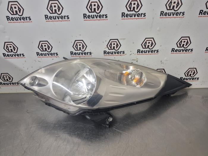 Gebrauchte Scheinwerfer links Chevrolet Spark (M300) 1.0 16V Bifuel Preis € 50,00 Margenregelung angeboten von Autorecycling Reuvers B.V.