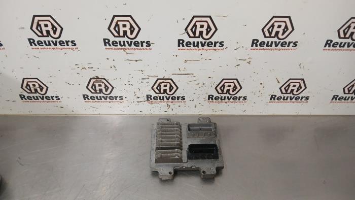 Used Engine management computer Chevrolet HHR 2.4 16V Price € 125,00 Margin scheme offered by Autorecycling Reuvers B.V.