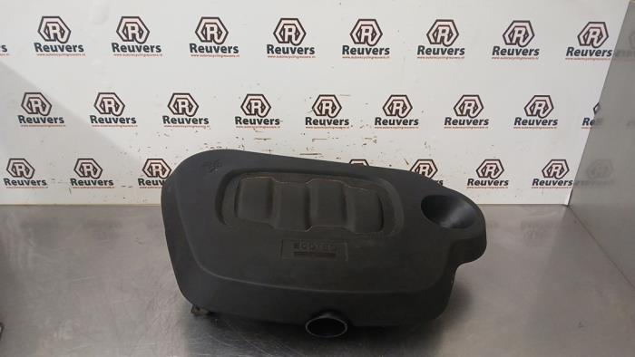 Begagnade Luftfilterhus Chevrolet HHR 2.4 16V Pris € 35,00 Marginaltabell erbjuds av Autorecycling Reuvers B.V.