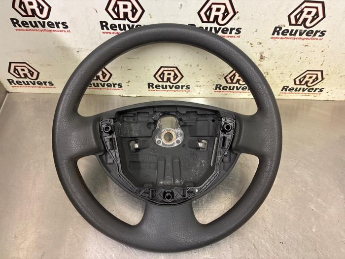 Gebrauchte Lenkrad Renault Twingo II (CN) 1.2 16V Preis € 25,00 Margenregelung angeboten von Autorecycling Reuvers B.V.