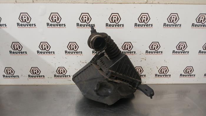 Begagnade Luftfilterhus Renault Twingo III (AH) 1.0 SCe 70 12V Pris € 20,00 Marginaltabell erbjuds av Autorecycling Reuvers B.V.