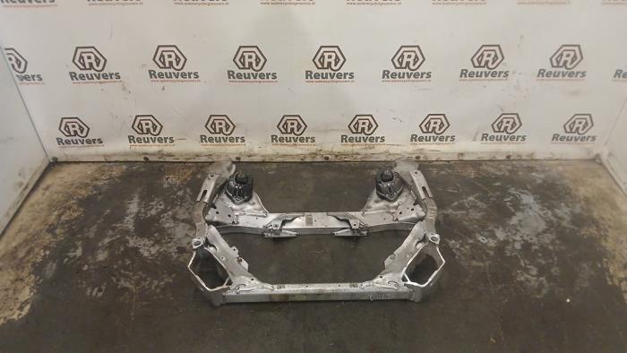 Used Subframe BMW 3 serie (E90) 320i 16V Price € 50,00 Margin scheme offered by Autorecycling Reuvers B.V.