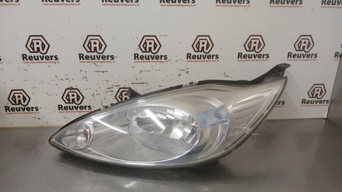 Używane Reflektor lewy Ford Ka II 1.2 Cena € 60,00 Procedura marży oferowane przez Autorecycling Reuvers B.V.