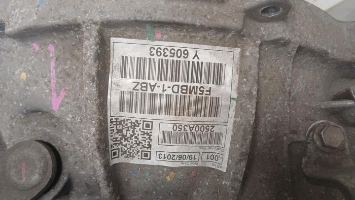 Getriebe van een Mitsubishi Space Star (A0) 1.0 12V 2013
