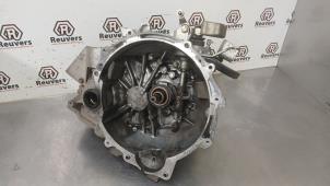 Getriebe van een Mitsubishi Space Star (A0) 1.0 12V 2013