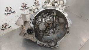 Getriebe van een Mitsubishi Space Star (A0) 1.0 12V 2013