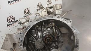 Getriebe van een Mitsubishi Space Star (A0) 1.0 12V 2013
