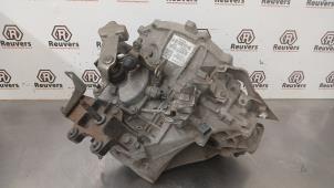 Getriebe van een Mitsubishi Space Star (A0) 1.0 12V 2013