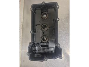 Ventildeckel van een Mitsubishi Space Star (A0) 1.0 12V 2013