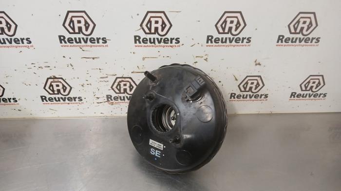 Gebrauchte Bremskraftverstärker Mitsubishi Space Star (A0) 1.0 12V Preis € 30,00 Margenregelung angeboten von Autorecycling Reuvers B.V.