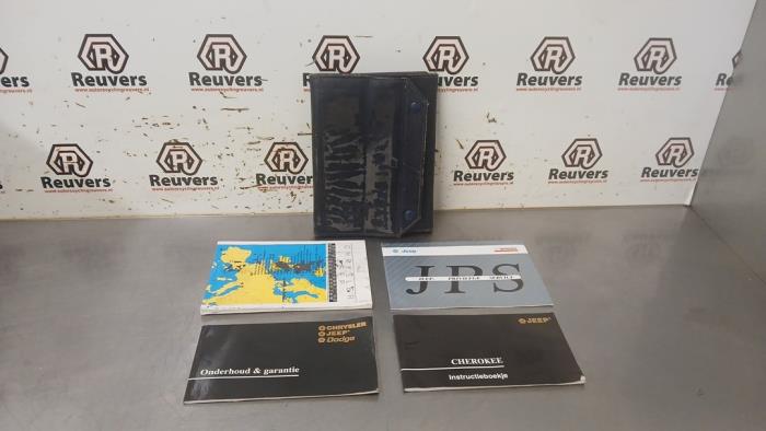 Używane Instrukcja Jeep Cherokee (XJ) 4.0 i Cena € 20,00 Procedura marży oferowane przez Autorecycling Reuvers B.V.