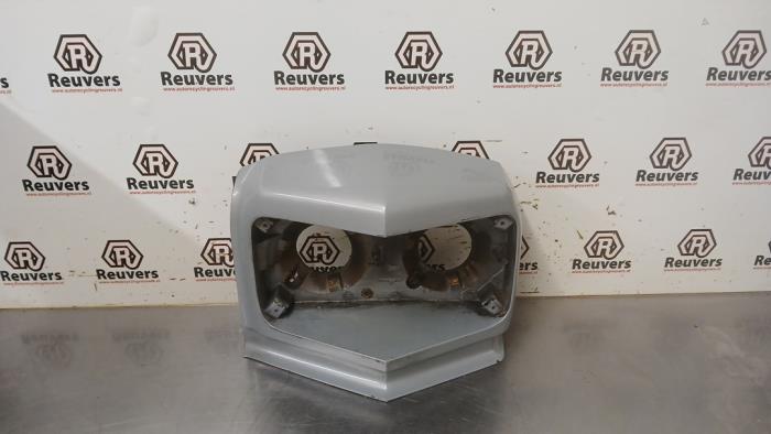 Begagnade Front Oldsmobile Delta Pris € 75,00 Marginaltabell erbjuds av Autorecycling Reuvers B.V.