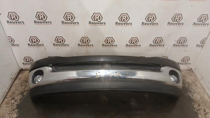 Usados Parachoques Dodge Ram 1500 (DR/DH/D1/DC/DM) 5.7 V8 Hemi 1500 4x4 Precio € 400,00 Norma de margen ofrecido por Autorecycling Reuvers B.V.
