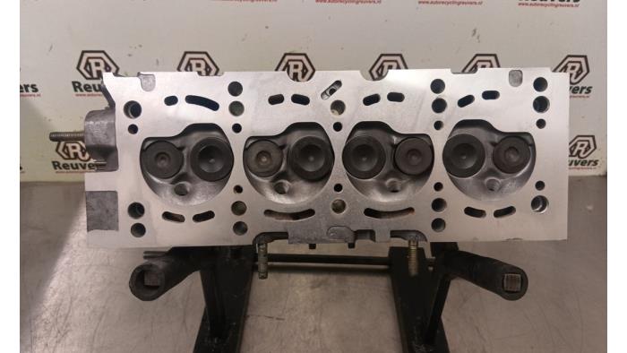 Usagé Culasse Fiat Grande Punto (199) 1.2 Prix € 300,00 Règlement à la marge proposé par Autorecycling Reuvers B.V.