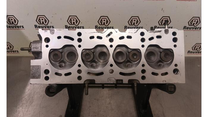 Begagnade Topplock Ford Ka II 1.2 Pris € 300,00 Marginaltabell erbjuds av Autorecycling Reuvers B.V.