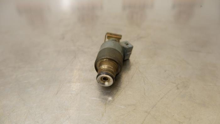 Injecteur (injection essence) d'un Opel Astra G (F08/48) 1.6 16V 1998