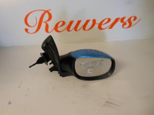 Used Wing mirror, right Peugeot 206 (2A/C/H/J/S) 1.6 XS,XT Price € 25,00 Margin scheme offered by Autorecycling Reuvers B.V.