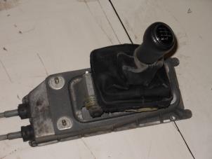 Used Gear lever Volkswagen Polo IV (9N1/2/3) 1.9 SDI Price € 35,00 Margin scheme offered by Autorecycling Reuvers B.V.