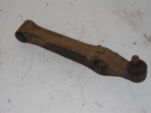 Used Front wishbone, right Opel Agila (A) 1.0 12V Price € 35,00 Margin scheme offered by Autorecycling Reuvers B.V.