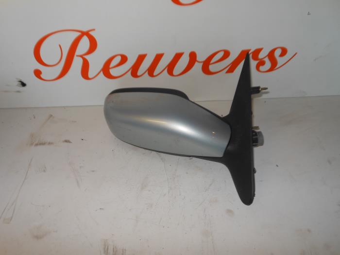 Wing mirror, right from a Renault Laguna II Grandtour (KG) 1.8 16V 2003