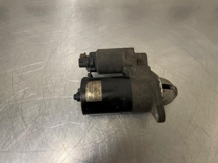 Usagé Démarreur Chrysler PT Cruiser 2.0 16V Prix € 40,00 Règlement à la marge proposé par Autorecycling Reuvers B.V.
