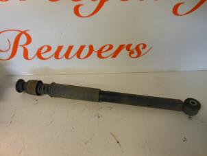 Used Rear shock absorber, left Renault Clio II Societe (SB) 1.5 dCi 65 Price € 20,00 Margin scheme offered by Autorecycling Reuvers B.V.