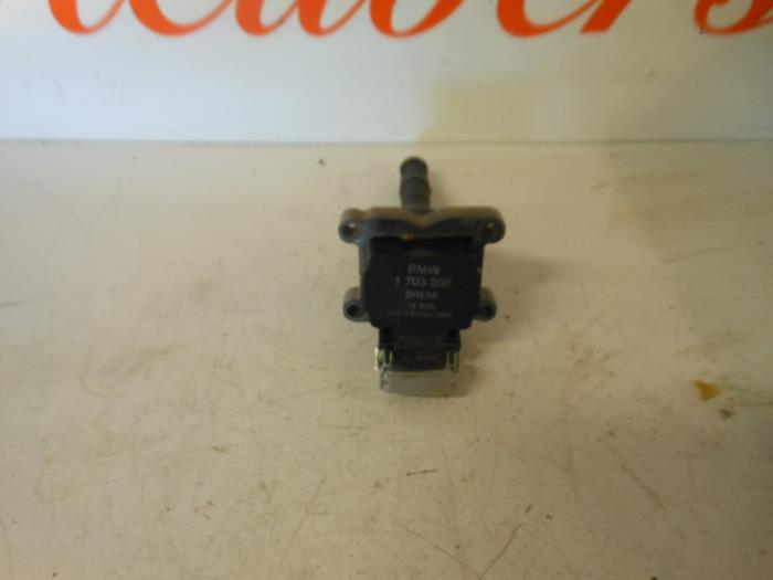 Gebrauchte Stift Zündspule BMW 3 serie (E36/4) 318i Preis € 15,00 Margenregelung angeboten von Autorecycling Reuvers B.V.