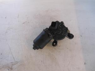 Used Front wiper motor Kia Rio (DC22/24) 1.3 Price € 35,00 Margin scheme offered by Autorecycling Reuvers B.V.