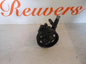 Used Power steering pump Seat Cordoba Vario Facelift (6K5) 1.4 16V 75 Price € 30,00 Margin scheme offered by Autorecycling Reuvers B.V.