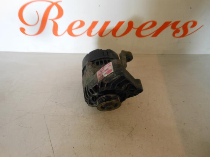 Begagnade Dynamo Fiat Brava (182B) 1.2 16V Pris € 40,00 Marginaltabell erbjuds av Autorecycling Reuvers B.V.