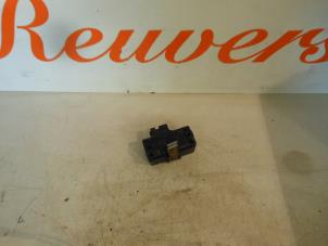 Used Mapping sensor (intake manifold) Opel Astra F (53/54/58/59) 1.4i GL/GLS Price € 15,00 Margin scheme offered by Autorecycling Reuvers B.V.